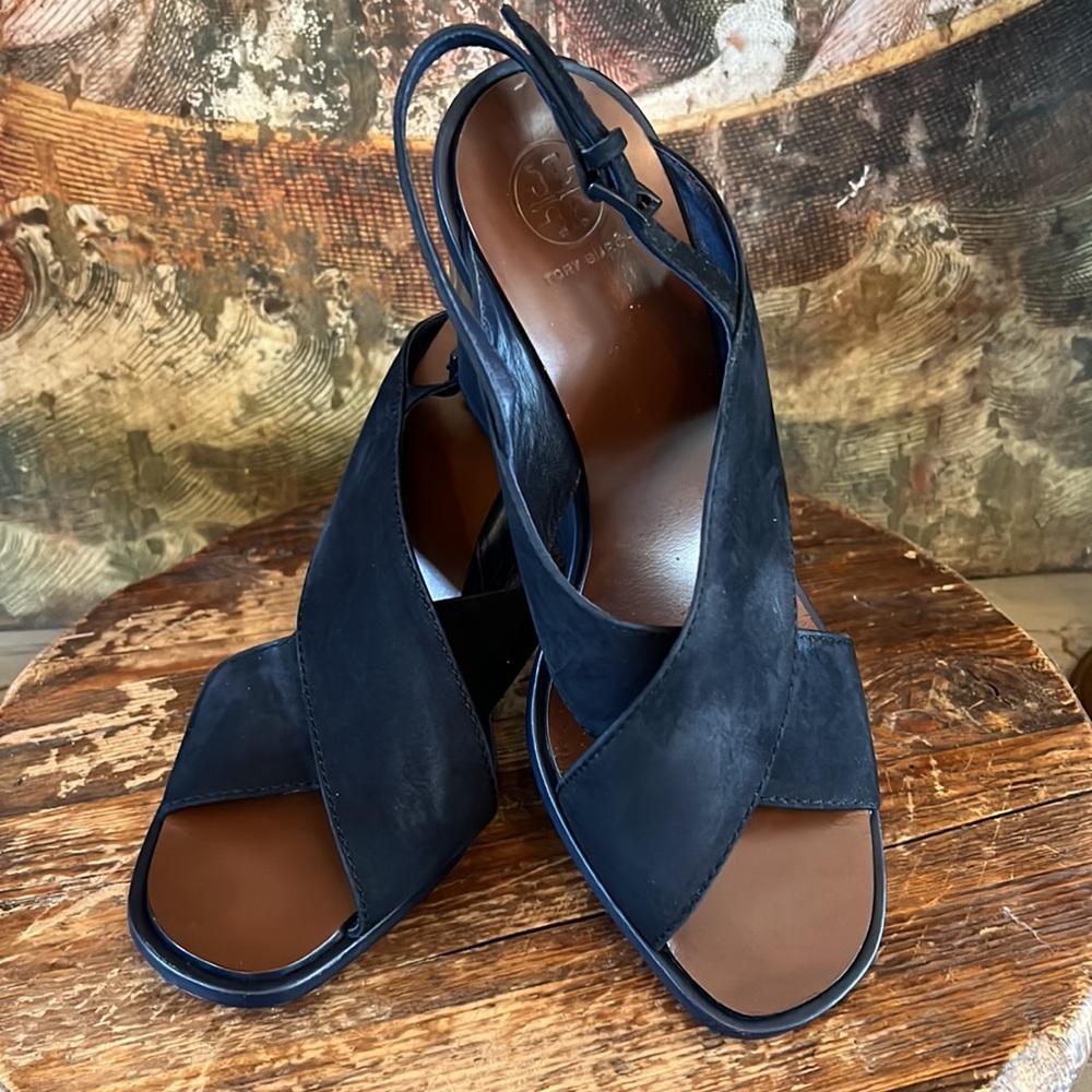 Tory Burch - Picture 2 of 8